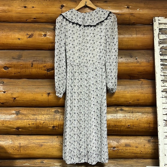 Lady’s in Kitty Tokyo Vintage Dress - Picture 4 of 5